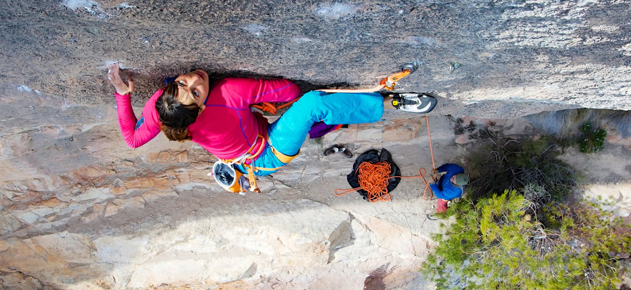 Alizée Dufraisse in Chikane, 8c+ (Siurana)
